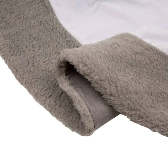 Glitzhome® 48" White Fleece Christmas Tree Skirt 8 Glitzhome® 48" White Fleece Christmas Tree Skirt - Image 6