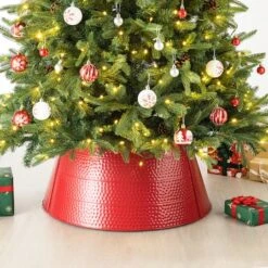 Glitzhome® 26" Red Hammered Metal Tree Collar -Holiday Glow D254129S 3