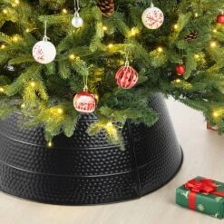Glitzhome® 26" Hammered Metal Tree Collar Black -Holiday Glow D479550S 4