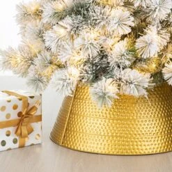 Glitzhome® 22" Hammered Metal Tree Collar Gold -Holiday Glow D479553S 3