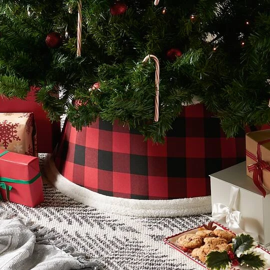 DII® Red & Black Buffalo Check Holiday Tree Collar 5 DII® Red & Black Buffalo Check Holiday Tree Collar - Image 3