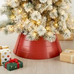 Glitzhome® 22" Christmas Painted Red Metal Tree Collar -Holiday Glow D652294S 2